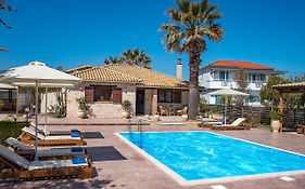 Iguana Villa